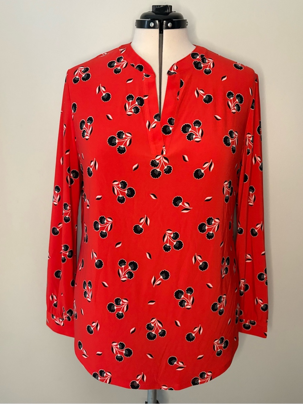 Anne Klein Red Floral Split-Neck Blouse